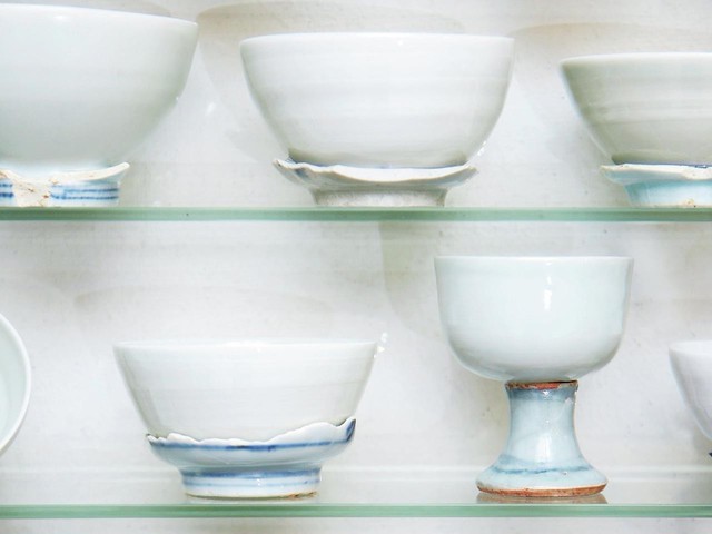 新品/韓国ソウル チョウンスク・ギャラリー 陶磁器白磁作家イ・テクス茶碗おしゃれ 新品/韓国ソウル チョウンスク・ギャラリー 陶磁器白磁作家イ