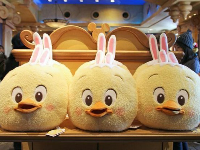 早くも人気沸騰中！この春TDSでゲットしたい新キャラ“うさピヨ”グッズ