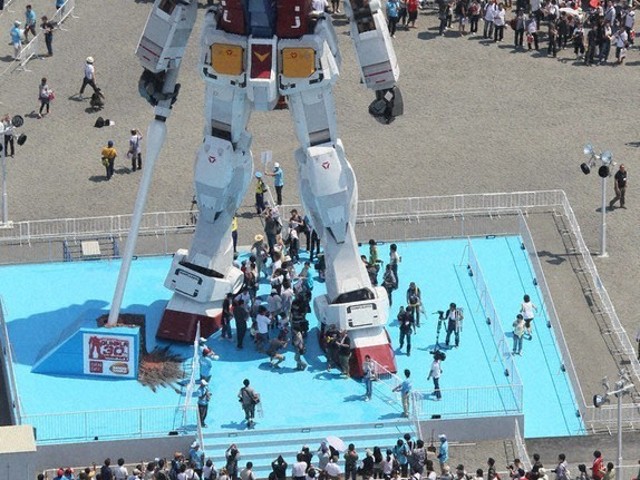 「新幹線から見える」ガンダム等身大立像を　静岡市長が誘致意欲（毎日新聞）