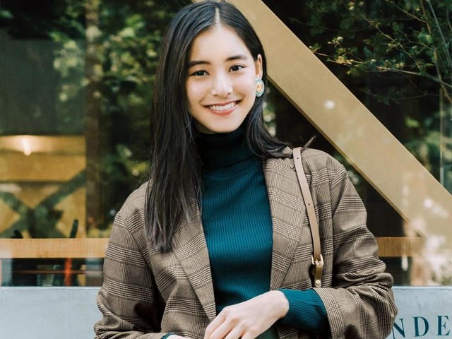 新木優子のテーラードジャケット＋6着で秋の最新コーデ着回し10days 