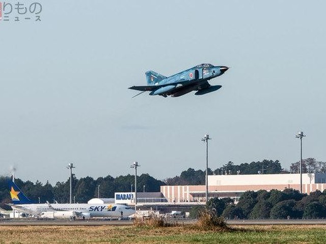 戦闘機用滑走路 PYH2022081813000088200_P2.jpg
