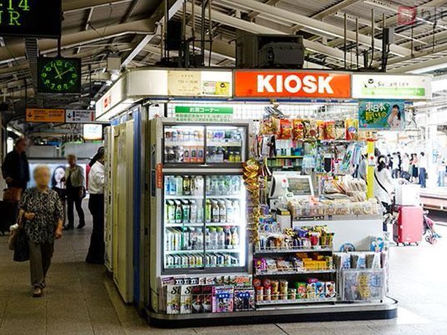 JR駅の売店「KIOSK」の読み方、実はふたつある「正解」（乗り 