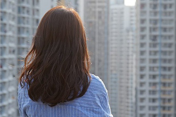 タワマン妻たちのマウント合戦を、ブログに綴る女。その赤裸々な内容は…（東京カレンダー）