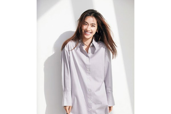 【1度着用のみ】 23区　 中村アンさんコラボ シャツ ブラウス 長袖 女優・中村アンさん×『23区』コラボレーション企画第2弾 ”大人