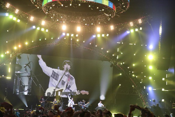 片岡健太 ライブパス sumika、“魔法の呪文”で観客を笑顔に！ 片岡健太の“親孝行エピソード