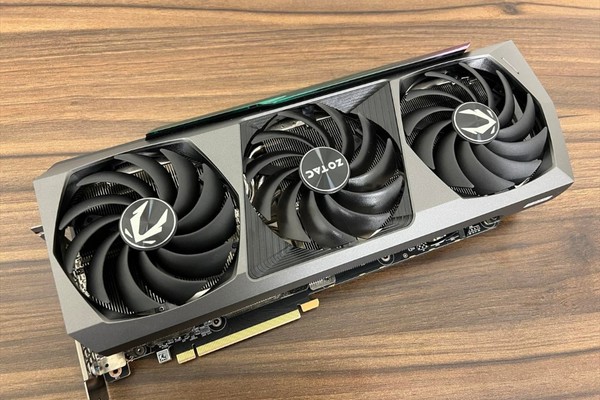 RTX 30シリーズの最終兵器、GeFore RTX 3090 Ti登場！消費電力や実際のパフォーマンスは？（アスキー）