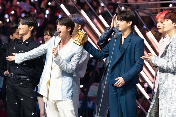 レポート】BTS、Wanna One、TWICEら集結した＜2018MAMA＞、進化するK