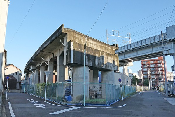 鉄道高架橋が事務所や住居に… 名古屋「南方貨物線」の奇景 国鉄の一大未成線（乗りものニュース）