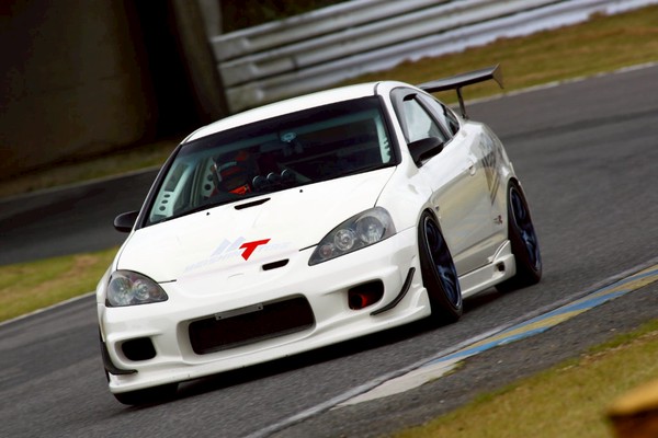 J'S RACING/ジェイズレーシング SUSサーキットコンバーター インテグラ DC5 DC5 タイプR 触媒ストレート サーキットコンバーター  ZH-T5 : zh-t5-qq-e-1s : 車楽院 Yahoo!ショッピング店 - 通販 - Yahoo!ショッピング