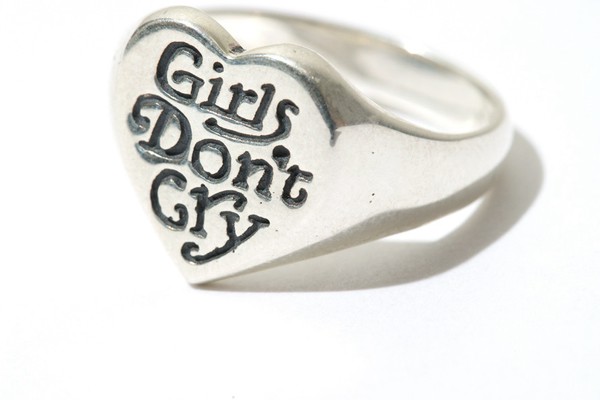 ブランド初の指輪も、「Girls Don't Cry」がビームスT原宿に