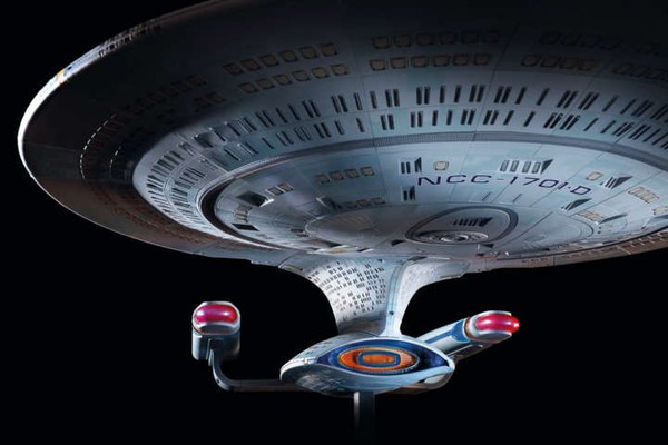 naoさん専用　NCC-1701-D エンタープライズ 全長約70cm＆ダイキャスト製！ド迫力のエンタープライズ号を組み立てて