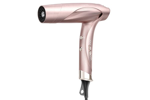 わずか362g！毎秒21mの風速で髪を乾かすllanoの速乾型ヘアドライヤー
