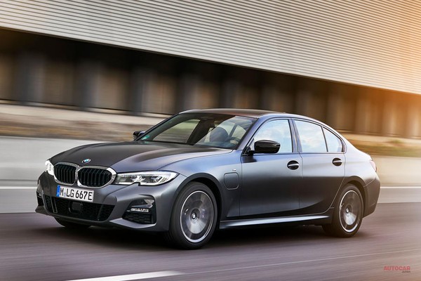 標準3シリーズでは最もパワフル 新型 G20型 BMW 330e Mスポーツ 試乗（AUTOCAR JAPAN）