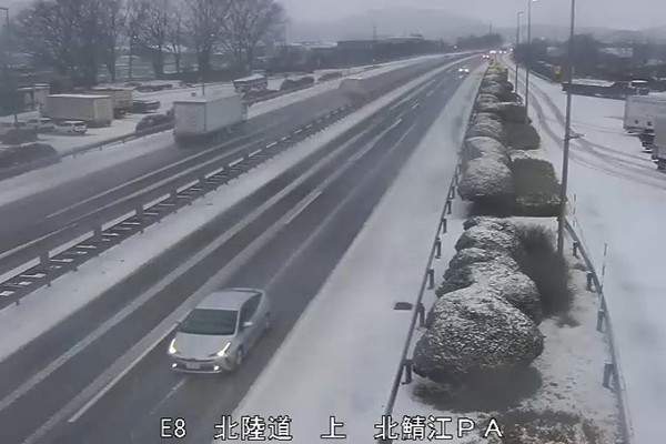 名神・北陸道でも“予告” 高速道路「予防的通行止め」東北・中国でまもなく開始（乗りものニュース）