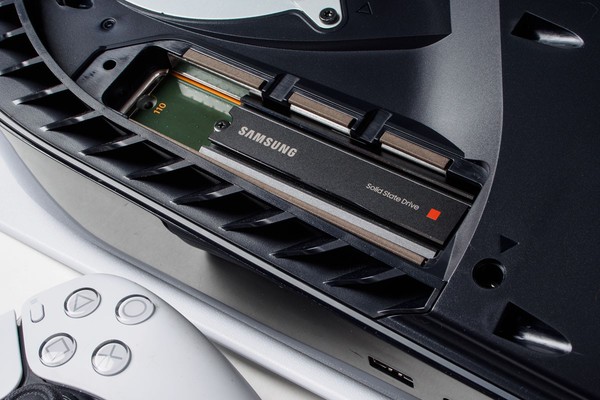 SAMSUNG 内蔵SSD 980 PRO(PS5対応) Amazon.com: Samsung 980 PRO SSD with Heatsink 1TB PCIe Gen 4