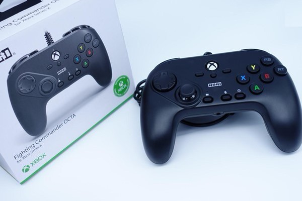 その他 Fighting Commander OCTA Xbox Series X|S Hori Fighting Commander OCTA Wired Gaming Controller for