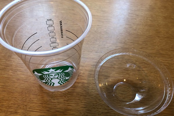 捨てるのはもったいない！スタバの空きカップを再利用してみた