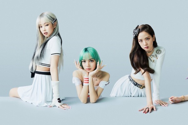 BLACKPINK SUMMER ハワイ　トレカ　ロゼ　リサ　ジス　ジェニ Amazon.co.jp: BLACKPINK ブラックピンク ジェニー リサ ロゼ