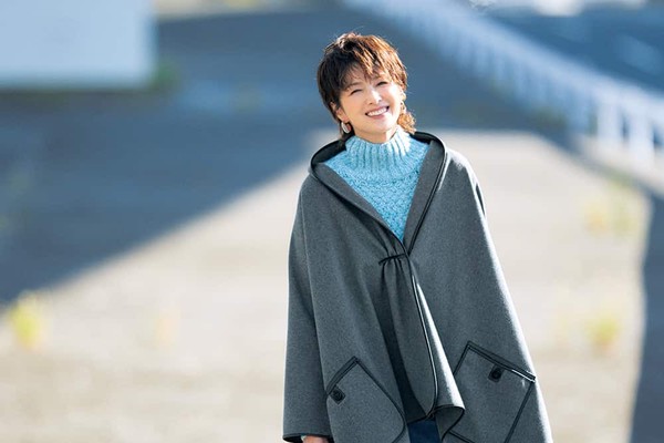 美品♡吉瀬美智子×ガリャルダガランテ×STORY コラボポンチョ