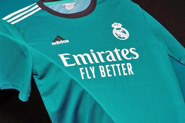 レアル・マドリー、21-22新サードユニフォーム発表！デザインテーマは