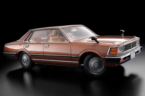 アオシマ1/24 L型パワーシリーズ 日産 グロリア 4ドアハードトップ アオシマ1/24 L型パワーシリーズ 日産 グロリア 4ドアハード
