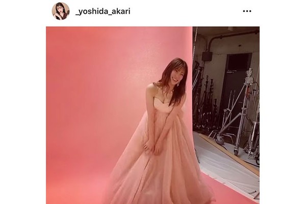 値下げ★早期配送★レア商品★吉田朱里　卒業ドレス　アカリン　ワンピース　ドレス 値下げ☆早期配送☆レア商品☆吉田朱里 卒業ドレス アカリン
