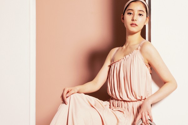 新木優子×Diorのバッグ♡ 初めてのブランドバッグにも！【20歳