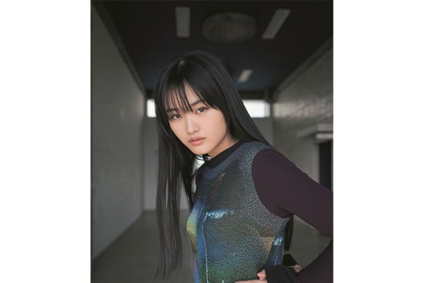 櫻坂46・山崎天、大人モードで決める洗練スタイルを披露＜blt graph.＞（WWSチャンネル）